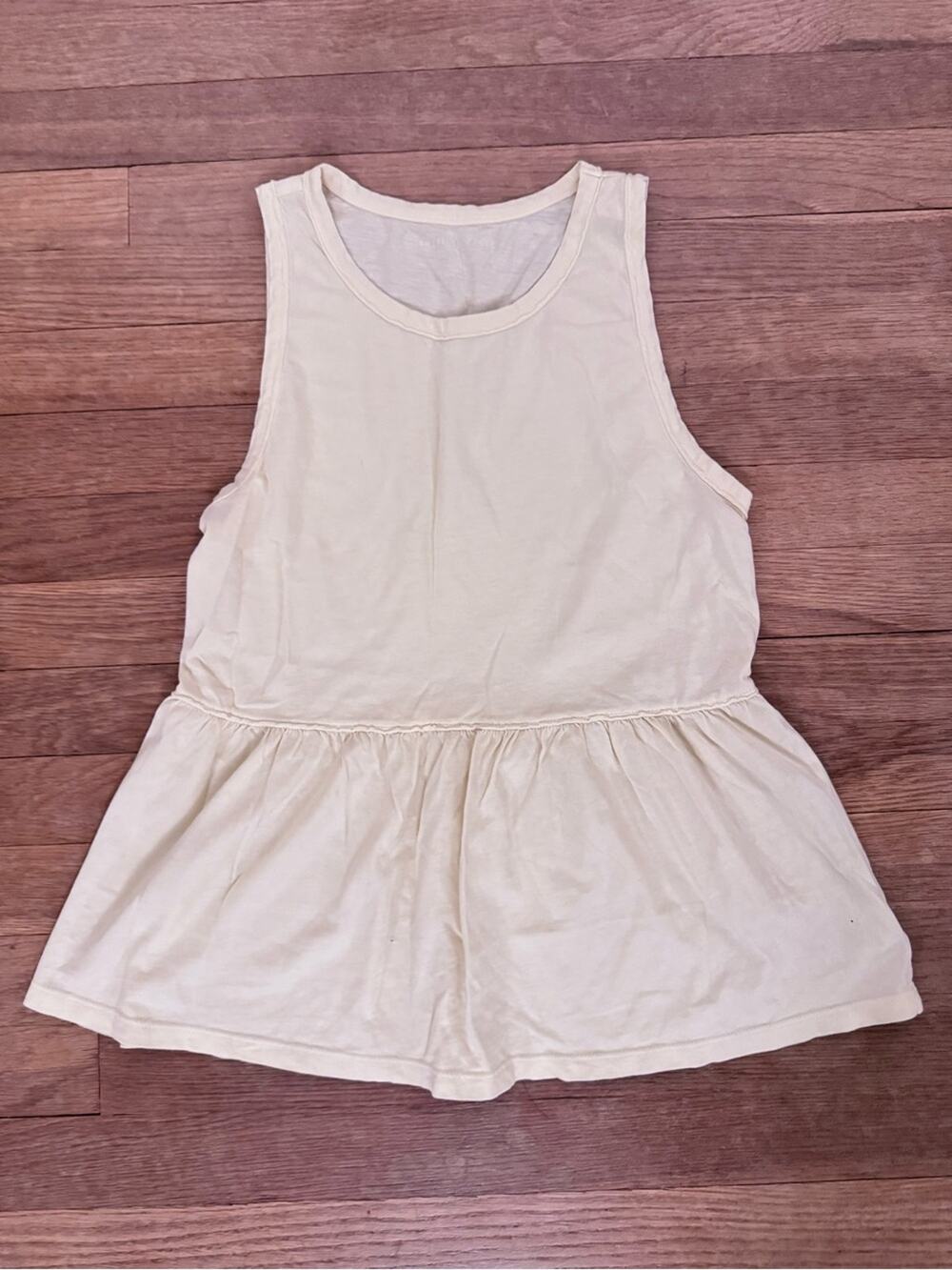 American Eagle Outfitters Women's Light Yellow Peplum Tank Top - Size Small
 b23